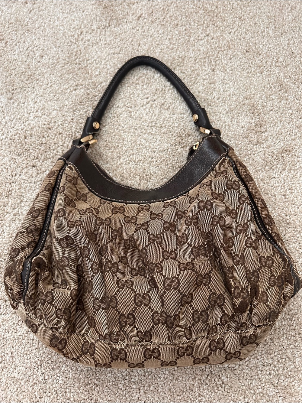 Gucci Shoulder Bag - Picture 7 of 16